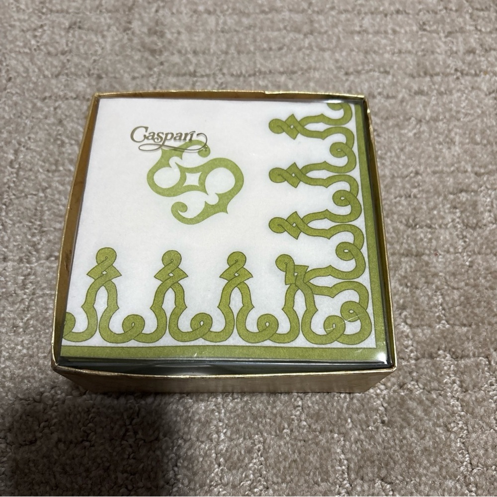 Caspari Box Of 30 Cocktail Airlaid Napkins Initial S Green